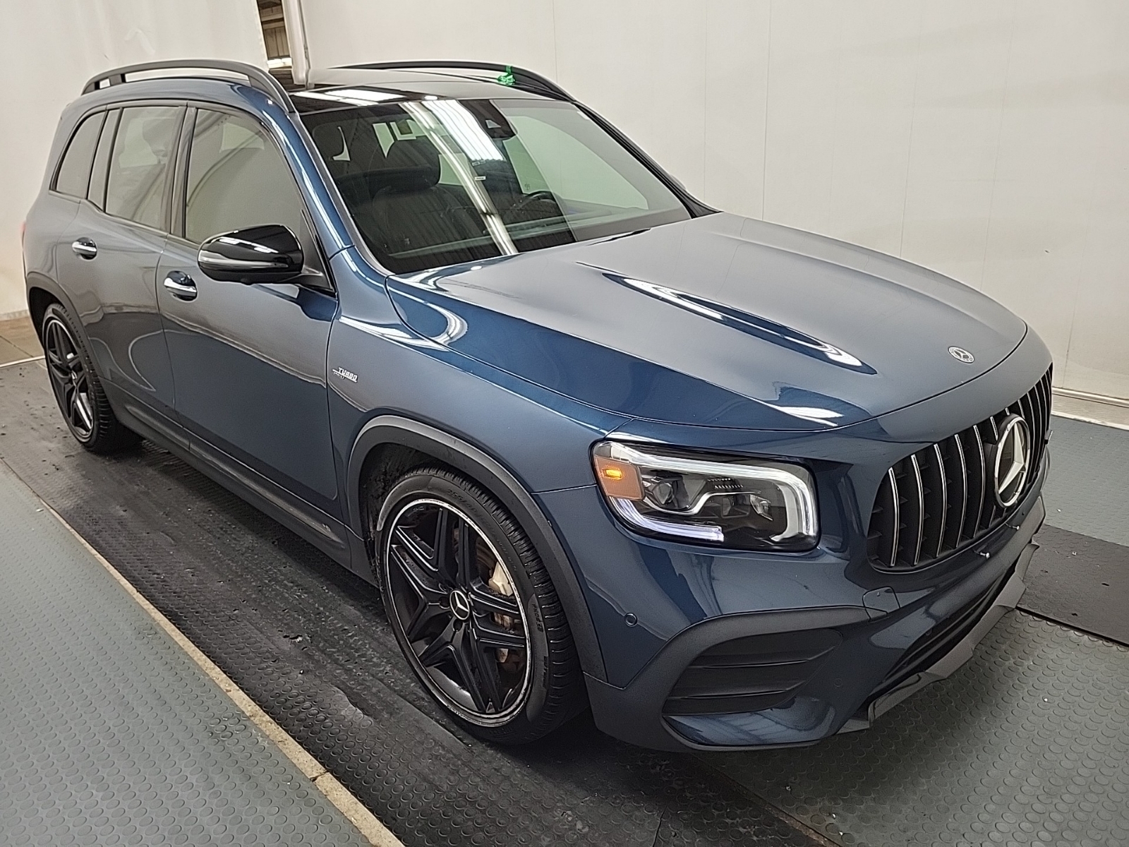 Mercedes-Benz GLB AMG 35 4MATIC